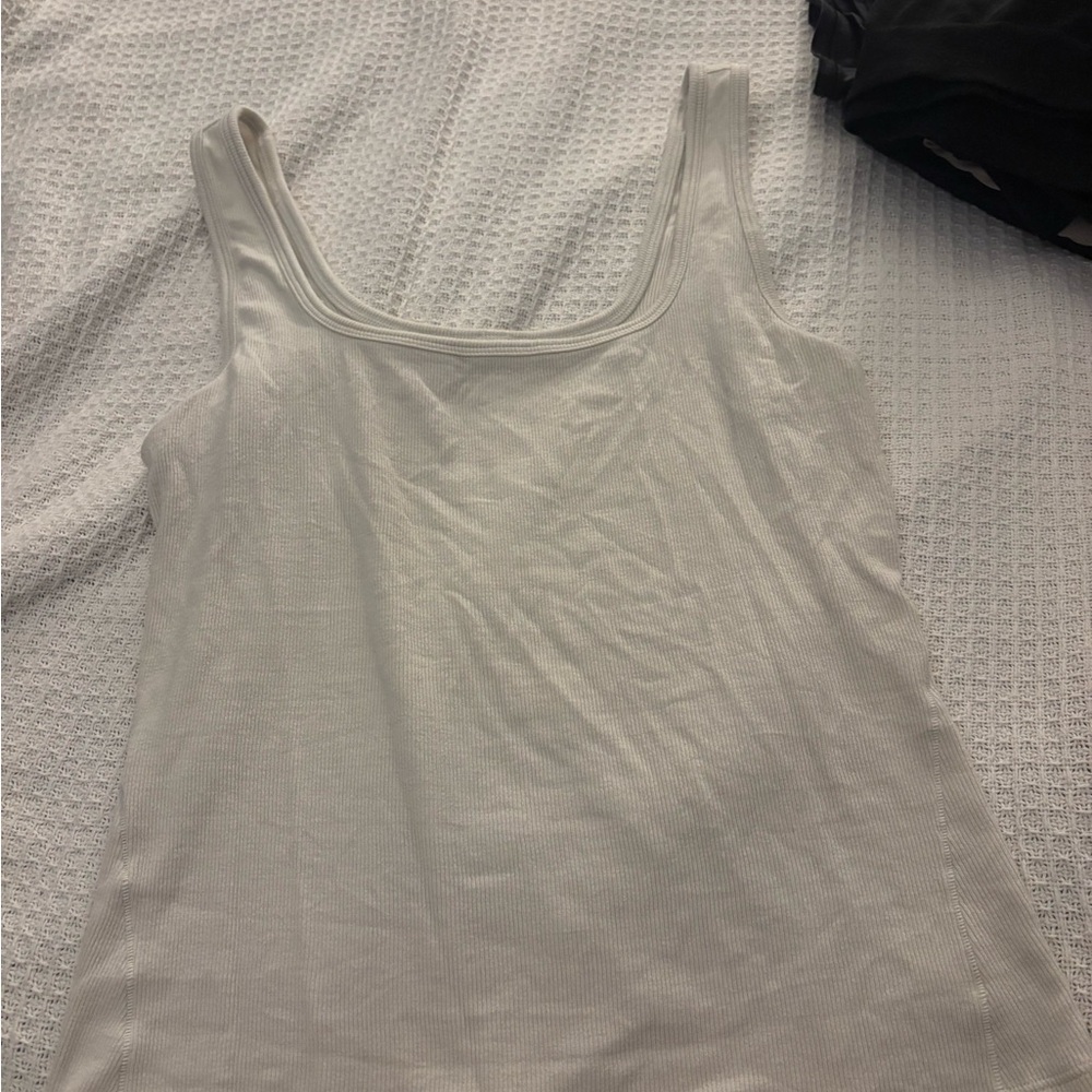 Lululemon off white tank ribbed